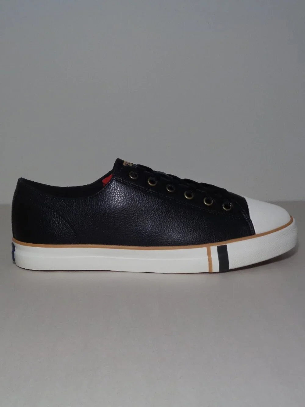 Ben Sherman Size 8 M / DORSET LO LX / Black / Lace Up / Sneakers New Men's Shoes